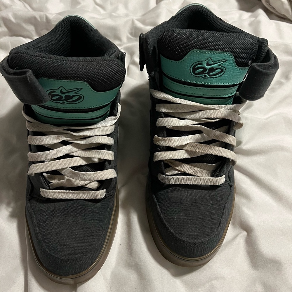 Nike SB high tops 9.5